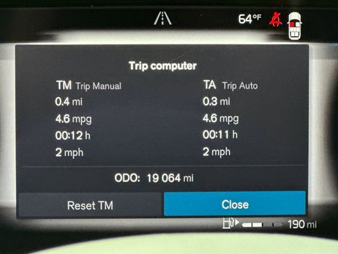 Used 2023 Volvo XC90 B6 Ultimate w/ Lounge Package image 32