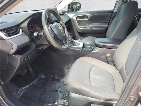 Certified 2021 Toyota RAV4 LE FWD image 14