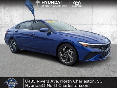 Used 2024 Hyundai Elantra SEL w/ Convenience Package