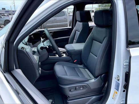 New 2026 Chevrolet Tahoe Z71 w/ Z71 Off-Road Package AWD/4WD image 9