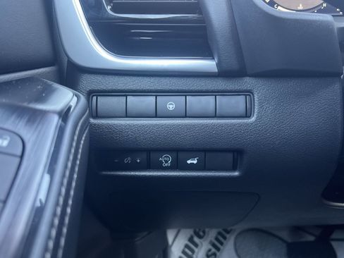 Certified 2026 Nissan Rogue SL AWD/4WD image 11