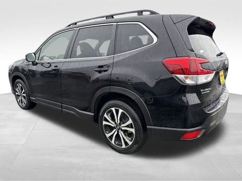 Used 2023 Subaru Forester Limited image 8