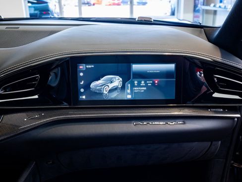 Certified 2024 Ferrari Purosangue image 20