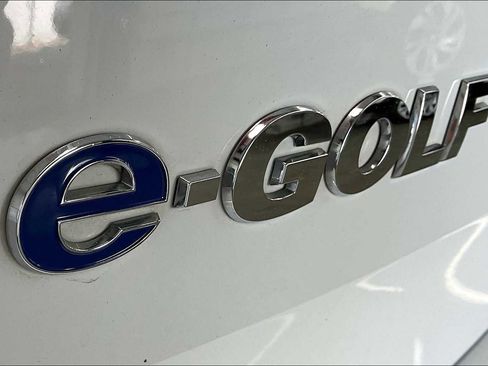 Used 2019 Volkswagen e-Golf SE w/ Driver Assistance Package image 12