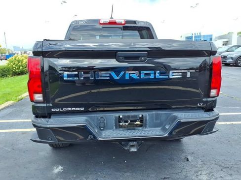 Used 2023 Chevrolet Colorado LT w/ LT Convenience Package III AWD/4WD image 4