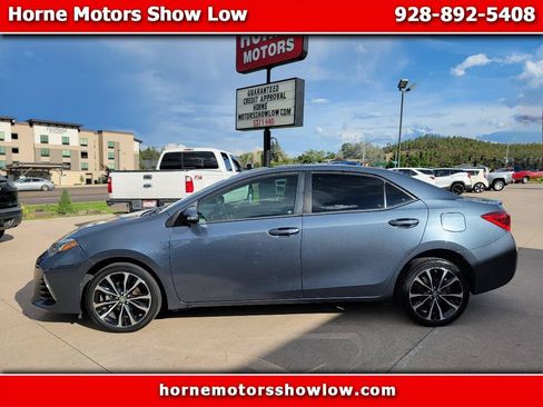 Used 2017 Toyota Corolla SE w/ Carpet Mat Package (TMS) FWD image 1