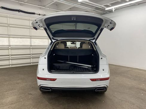Used 2022 Audi Q5 e Prestige image 29