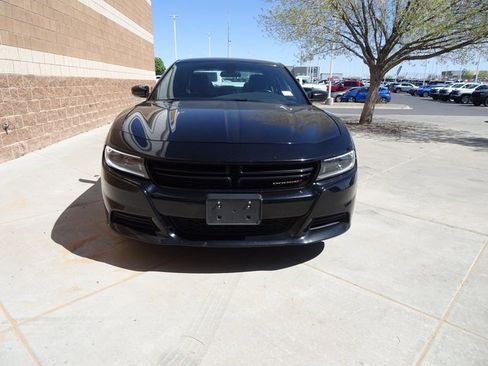 Used 2022 Dodge Charger SXT w/ Leather Interior Group RWD image 3