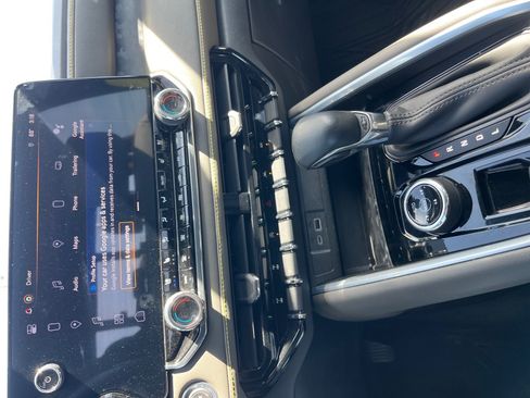 Used 2023 Chevrolet Colorado ZR2 w/ ZR2 Convenience Package III image 14