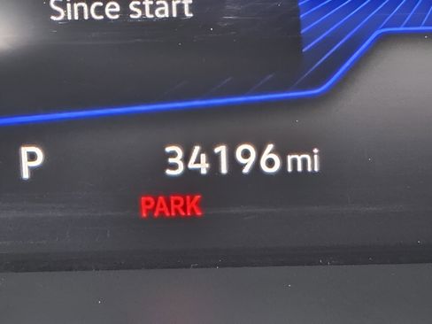 Used 2022 Volkswagen Tiguan SE image 21