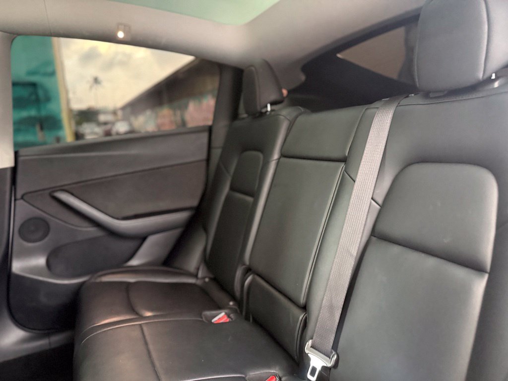 Used 2021 Tesla Model Y Long Range AWD/4WD image 15