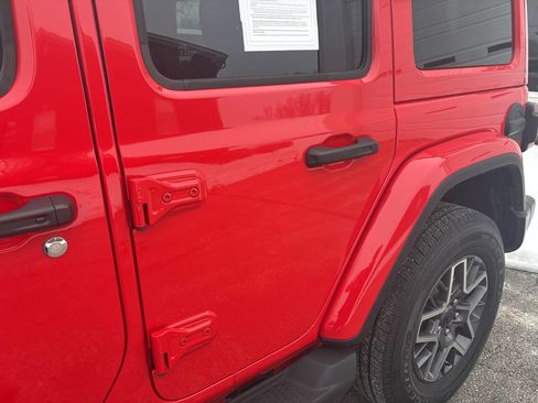 Used 2024 Jeep Wrangler Unlimited Sahara w/ Safety Group image 12