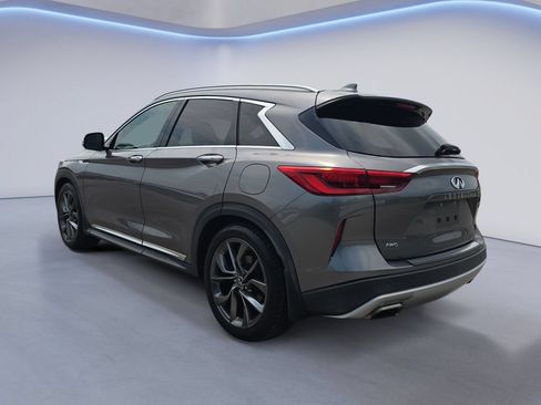 Used 2019 INFINITI QX50 Essential w/ Sensory Package AWD/4WD image 4