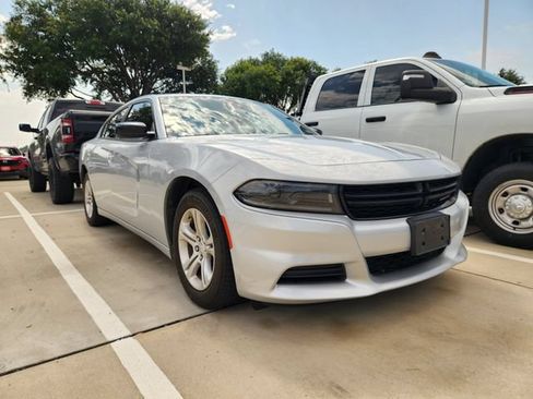 Used 2023 Dodge Charger SXT RWD image 1