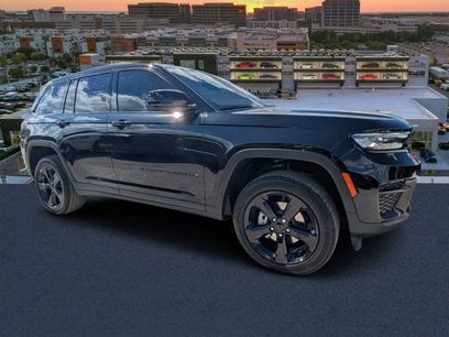 New 2025 Jeep Grand Cherokee Altitude