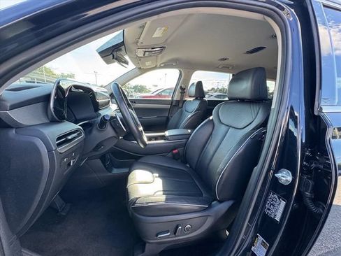 Used 2025 Hyundai Palisade SEL FWD image 17