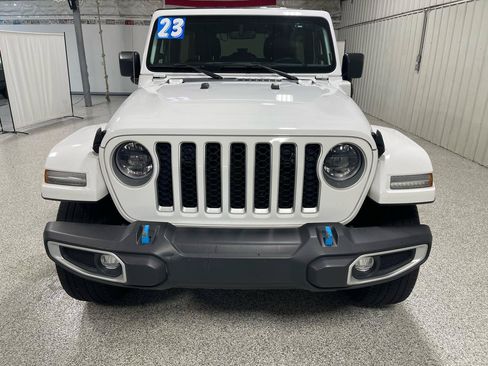 Used 2023 Jeep Wrangler Unlimited Sahara w/ Cold Weather Group AWD/4WD image 2