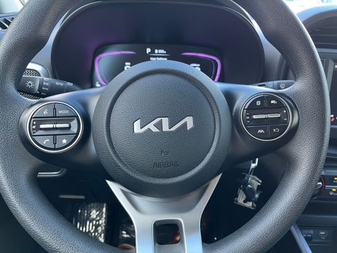 Used 2025 Kia Soul LX w/ LX Technology Package image 28