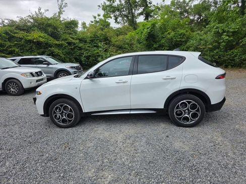 Used 2024 Alfa Romeo Tonale Ti AWD/4WD image 26