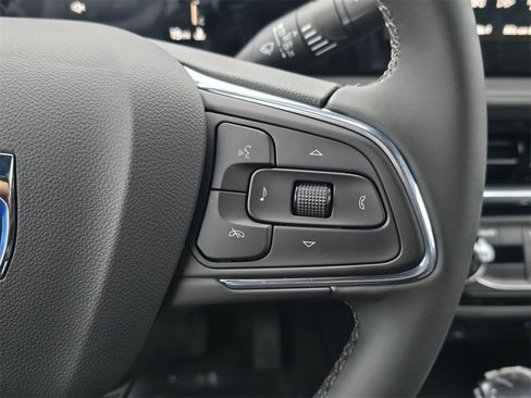 New 2026 Buick Envista Sport Touring image 17