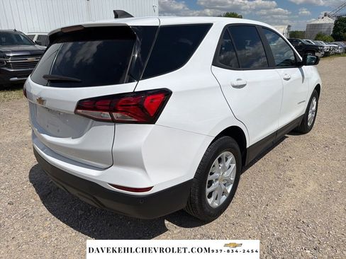 Used 2022 Chevrolet Equinox LS w/ LS Convenience Package FWD image 6