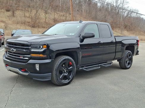 Used 2018 Chevrolet Silverado 1500 LT w/ Redline Edition image 3