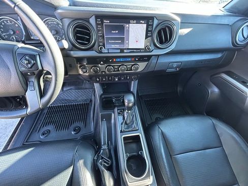 Used 2023 Toyota Tacoma TRD Sport image 17