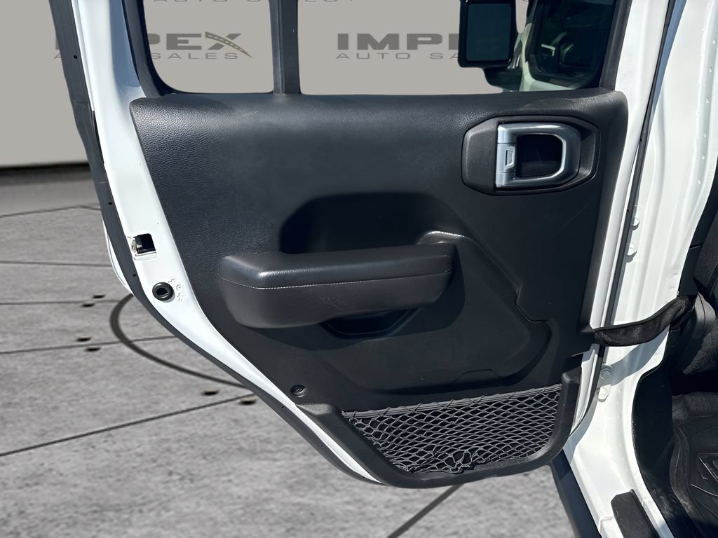Used 2021 Jeep Gladiator Sport AWD/4WD image 26