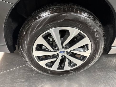 Used 2024 Subaru Outback Premium AWD/4WD image 13