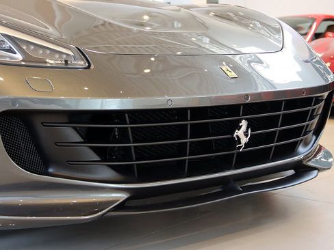 Certified 2017 Ferrari GTC4Lusso image 19