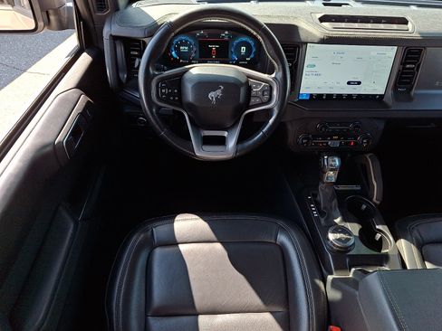 Used 2025 Ford Bronco Badlands AWD/4WD image 12