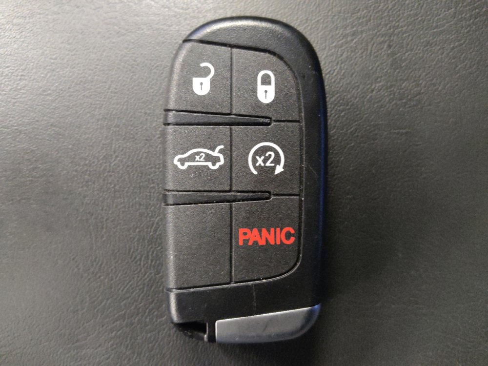 Used 2022 Jeep Renegade Latitude AWD/4WD image 32