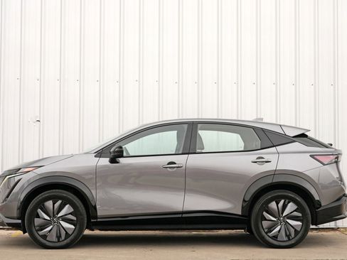 Used 2023 Nissan Ariya Engage image 8