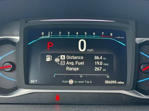 Used 2022 Honda Pilot Elite image 14