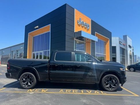 Used 2020 RAM 1500 Limited w/ Black Appearance Package AWD/4WD image 1