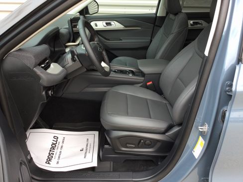 New 2026 Ford Explorer Active AWD/4WD image 8