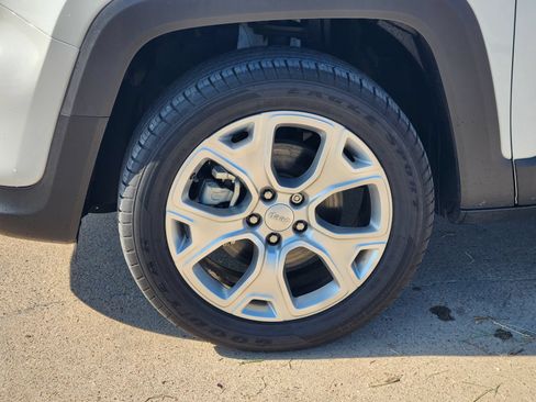 Used 2023 Jeep Renegade Limited AWD/4WD image 11