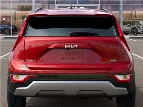 New 2025 Kia Niro EX Touring image 39