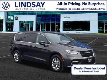 Used 2022 Chrysler Pacifica Touring-L