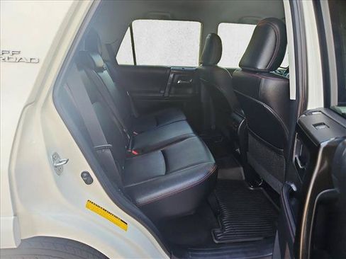 Used 2020 Toyota 4Runner TRD Off-Road Premium AWD/4WD image 20