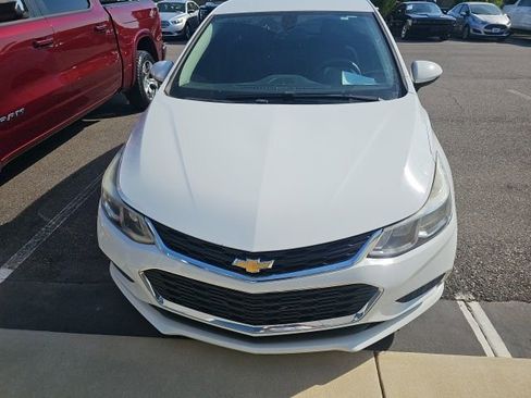 Used 2016 Chevrolet Cruze LS image 2