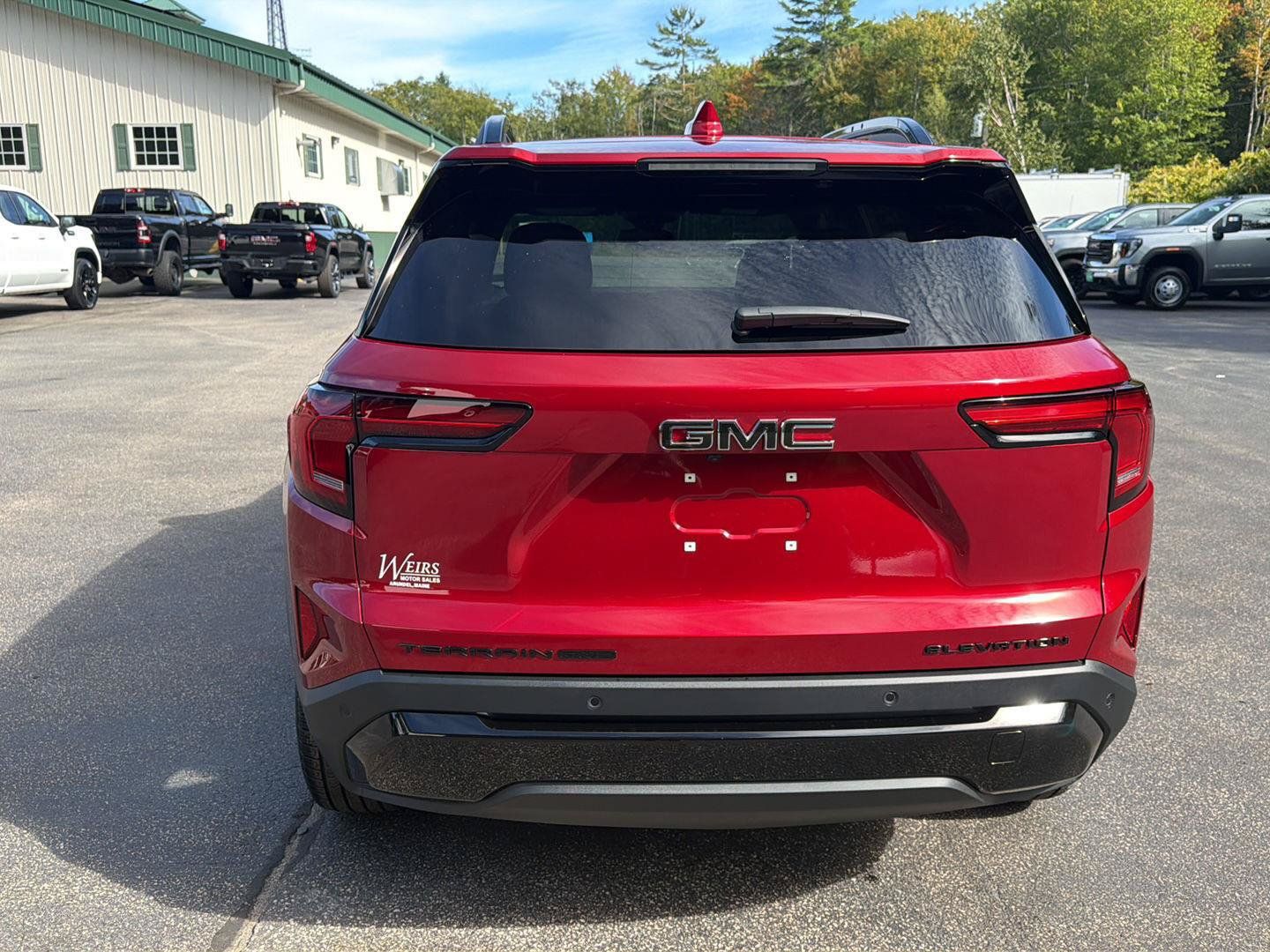 New 2027 GMC Terrain Elevation w/ Elevation Premium Package AWD/4WD image 4