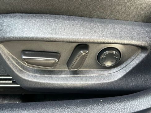 Certified 2025 Toyota Camry SE FWD image 17
