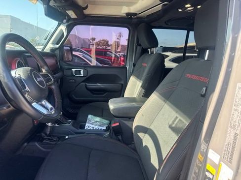 Used 2022 Jeep Gladiator Rubicon AWD/4WD image 9