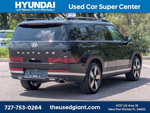 Certified 2024 Hyundai Santa Fe Limited AWD/4WD image 4