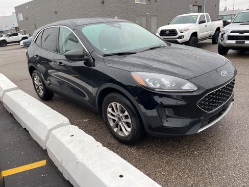 Certified 2022 Ford Escape SE image 18