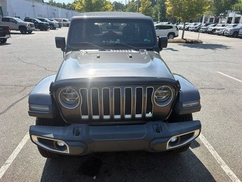 Used 2019 Jeep Wrangler Unlimited Sahara AWD/4WD image 2