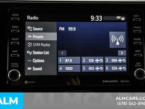 Used 2022 Toyota Venza XLE image 35