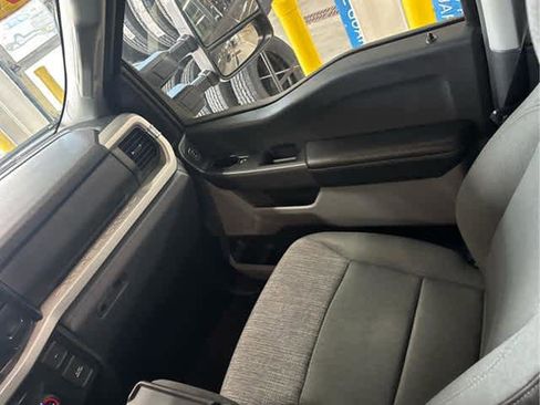 Used 2025 Ford F250 XLT image 9