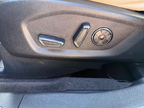 Used 2018 Ford Explorer Platinum AWD/4WD image 19